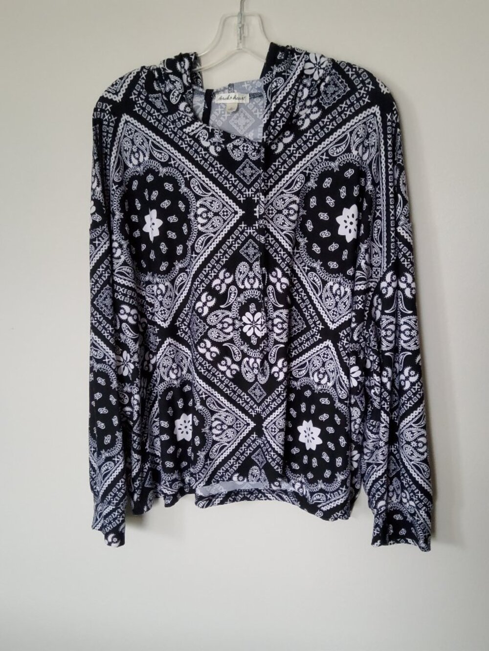 Plus size 3X Bandana Hoodie Black and White by Derek & Heart